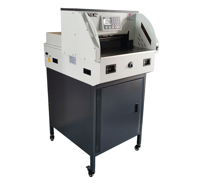 4606S程控切纸机